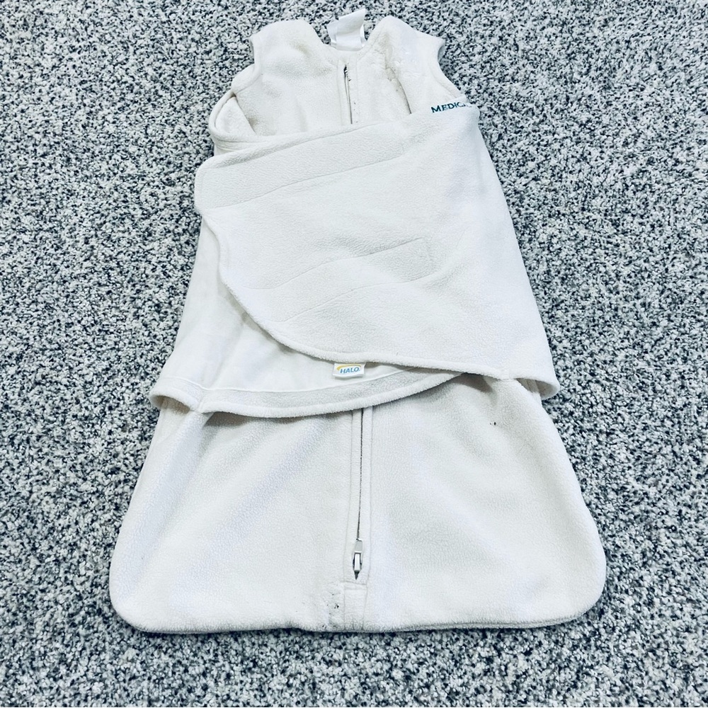 Halo Infant Baby Girl fleece sleep sack Swaddle wrap size newborn to 3 months